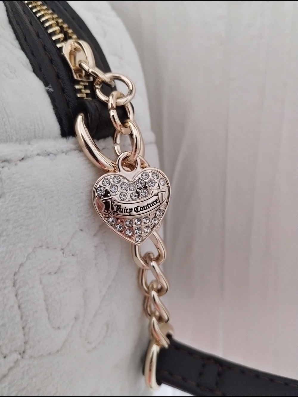 Juicy Couture Velvet Cream Quilted Monogram Satchel Bag. Final Price - Picture 4 of 12
